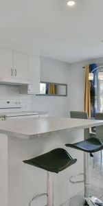 Condo-hôtel, foyer, terrasse, stationnement, Vieux-Longueuil. - Photo 3