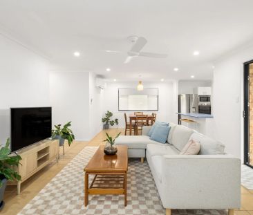 Spacious Family Home With Large Yard - Photo 6