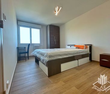 Location Appartement 4 pièces 79m² MARSEILLE 13ème - Photo 3