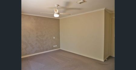 Family living at its best - Photo 4