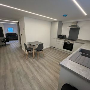 Burchett Terrace - Photo 2