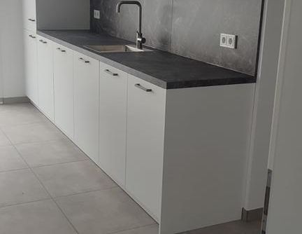 Helle 4-Zimmer Dachgeschoss Wohnung mit offener Wohnküche inkl. EBK! - Photo 1