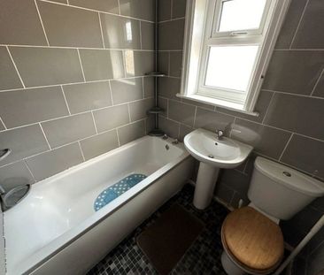 Wake Street, North Ormesby - Photo 1