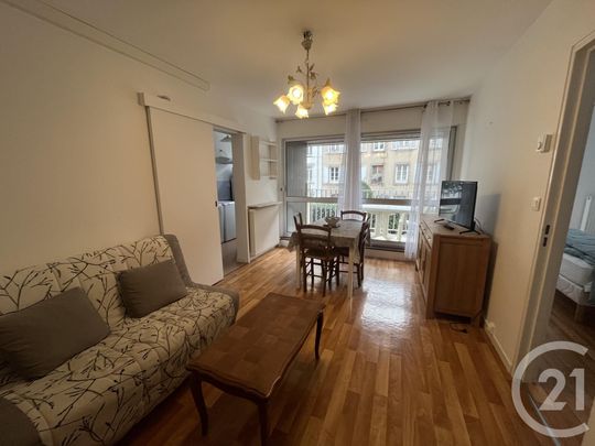 Location Appartement 2 pièces 36m² GRANVILLE 50400 - Photo 1