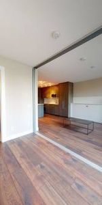 Surrey Center 1 Bedroom 1 Bathroom Apartment for Rent - Photo 4