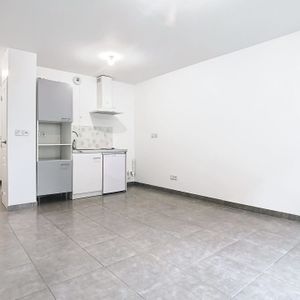 STUDIO – GARAGE – 28 m2 – 69008 – LYON – Réf. 10004947 - Photo 2