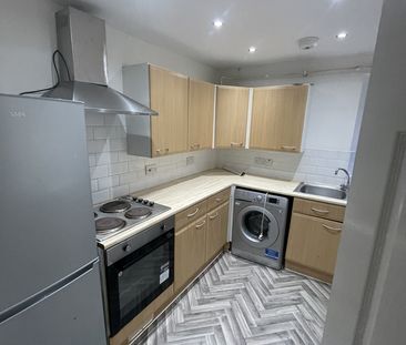 2 Bed Flat, Greenfield Road, L13 - Photo 1