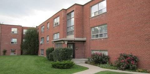 One Bedroom Eglinton/ Brimley - Photo 2