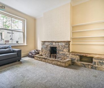 6 bedroom terraced house to rent - Photo 4