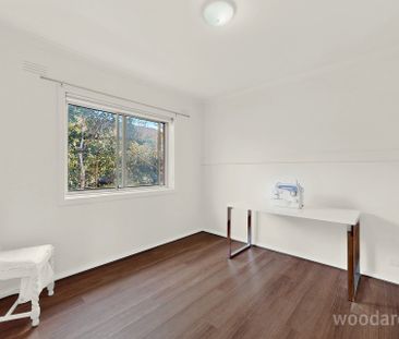 A Perfect Blend of Space, Style and Simplicity - Photo 6