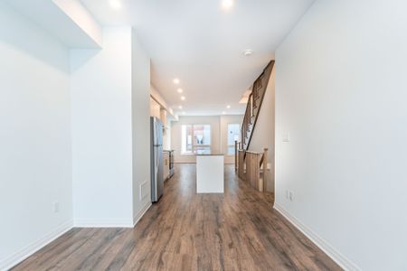 For Lease - 1724 Pleasure Valley Path, Oshawa, Ontario - Photo 5