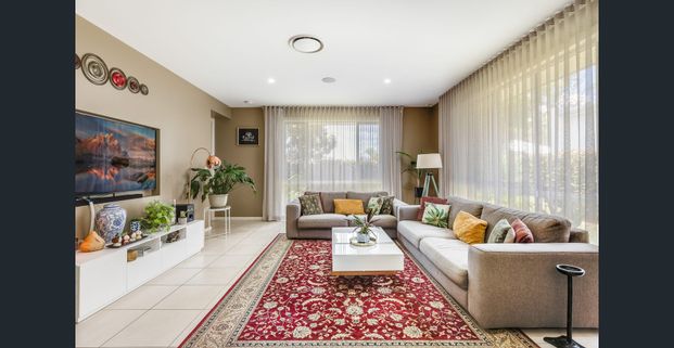 Luxurious Sanctuary in a Quiet Middle Ridge Cul-de-Sac - Photo 1