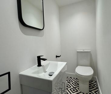 Room 6, Angerstein Road, Portsmouth - Photo 2