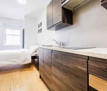 Studio to rent - Photo 2