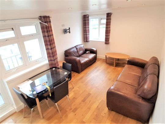 3 bedroom flat to rent - Photo 1