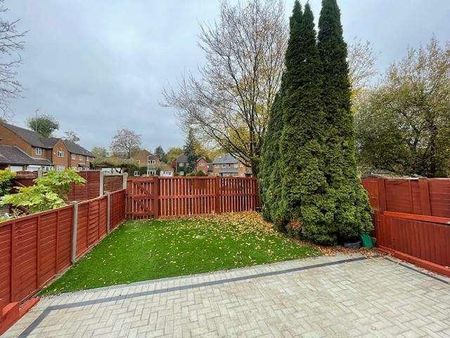 Frithwood Avenue, Northwood, HA6 - Photo 3