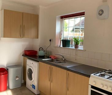 Cowley road 436 Cowley Road- Rm 1 - Photo 2