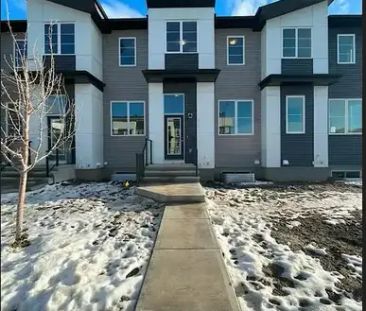 Modern 2 Bedroom Townhome for Rent in Seton, Calgary – Ideal Locati... - Photo 1