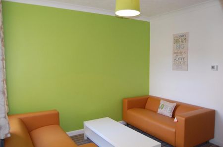 4 bedroom terraced house to rent - Photo 4