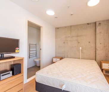 Stylish Studio Apartment in the heart of Te-Aro - Photo 4