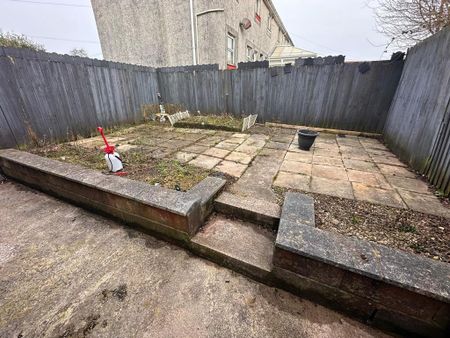 2 bedroom semi-detached house to rent - Photo 5