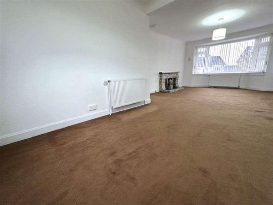 Orchard Park, Giffnock, Glasgow, G46 - Photo 1