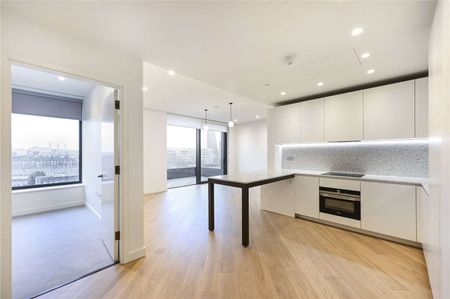 A fabulous one bedroom apartment situated on the Sixth floor of the Crescent building. - Photo 4