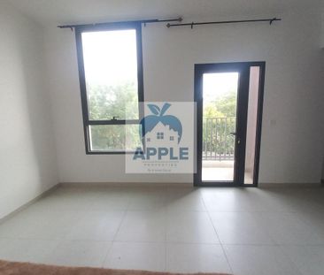 Charming 3 BR Townhouse in Sarab 2 with Water Views - Photo 2