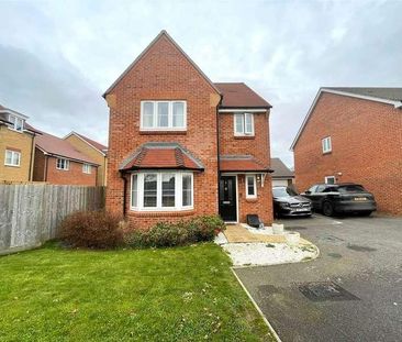 Millers Land Close, Ash, Aldershot, Surrey, GU12 - Photo 1