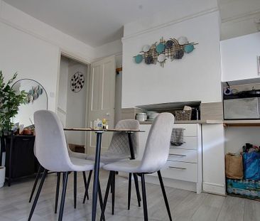 2 bedroom cottage to rent - Photo 2