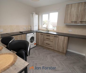 2 Bedroom Flat - First Floor - Photo 4