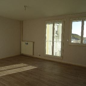 Appartement – Type 4 – 76m² – 317.49 € – ISSOUDUN - Photo 2