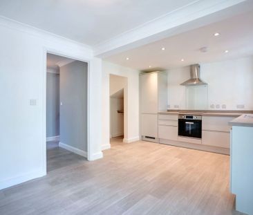 3 bed detached house to rent in Freshland Road, Maidstone, ME16 - Photo 2