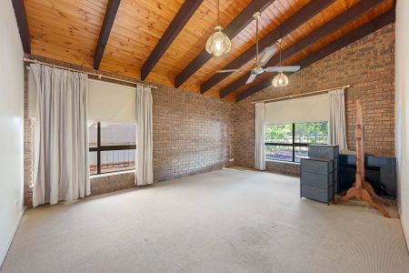 Family Home in Gol Gol - Photo 3