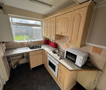 3 bedroom House To Let - Photo 6