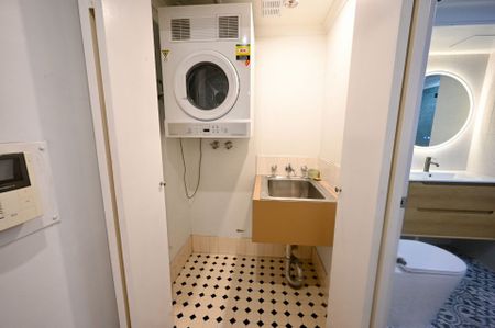 Luxury Garden Apartment Overlooking Cook + Phillip Park - Photo 5