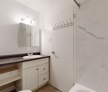 Minutes to Wellington and The Bayview LRT Station! - Photo 2