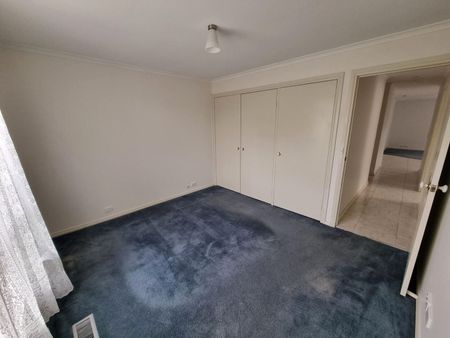 1/101 Fosters Road, Keilor Park VIC 3042 - Photo 4