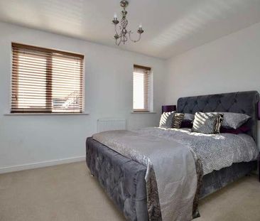 Three Bedroom Townhouse, The Swale, To Let On Lynemouth Way, Newcastle Great, NE13 - Photo 6