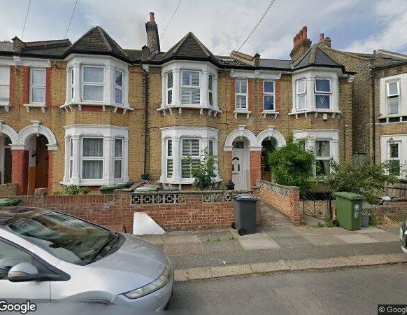 4 Bed Semi-Detached House, Medusa Road, SE6 - Photo 1