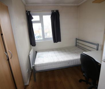 5 bedroom terraced house to rent - Photo 2