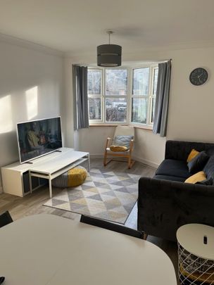 2 Bed Flat, Halley Gardens, SE13 - Photo 1