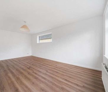 Rectory Crescent, Middle Barton, OX7 - Photo 2