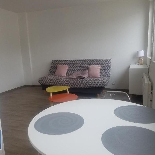 Location Appartement 1 pièce 23m² CHATEAUROUX 36000 - Photo 1