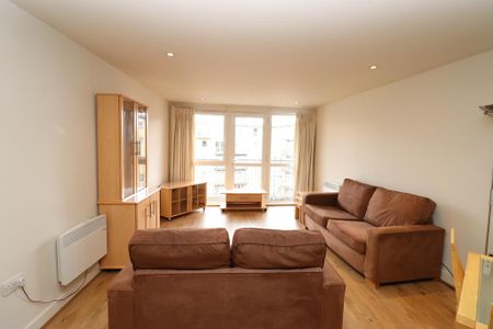 2 bedroom apartment to rent - Photo 2