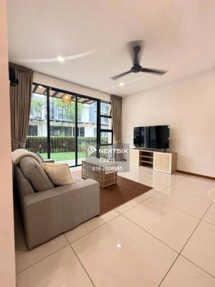 Waterway Residence @ Senibong Cove - Photo 1
