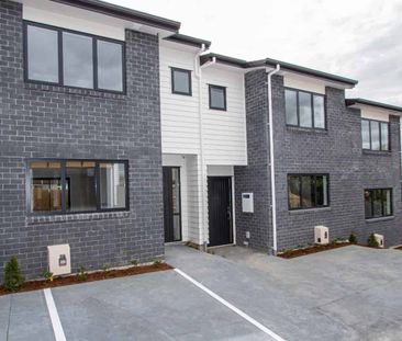 Townhouse in Whitiora - Photo 4