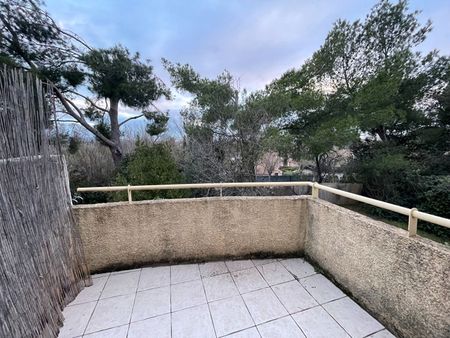 A LOUER - AIX EN PROVENCE - T1/2 AVEC TERRASSE + GARAGE - Photo 4