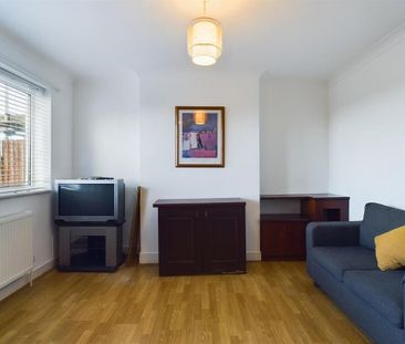 4 bedroom terraced house to rent - Photo 2