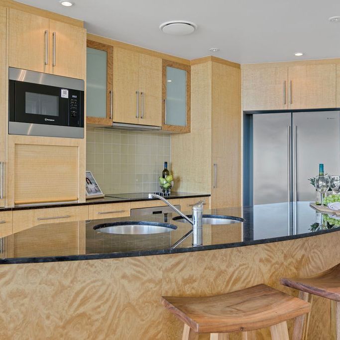 Luxury Waterfront Living! - Photo 1